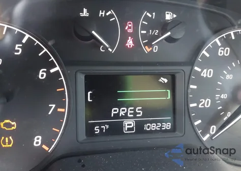 2017 Nissan Sentra S z USA, uszkodzony, nr VIN 3N1AB7AP2HY357316